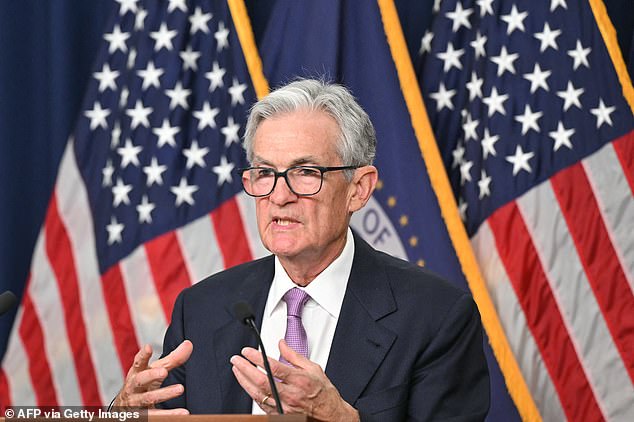 His base salary of $811,108 was more than double US Federal Reserve Chairman Jerome Powell's $203,500 base salary, valued at A$308,493, which is set by Congress rather than a Court of Appeal. Independent remuneration like in Australia.