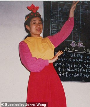 Jenna was the daughter of CCP official Bin Hui, who died in 1999.