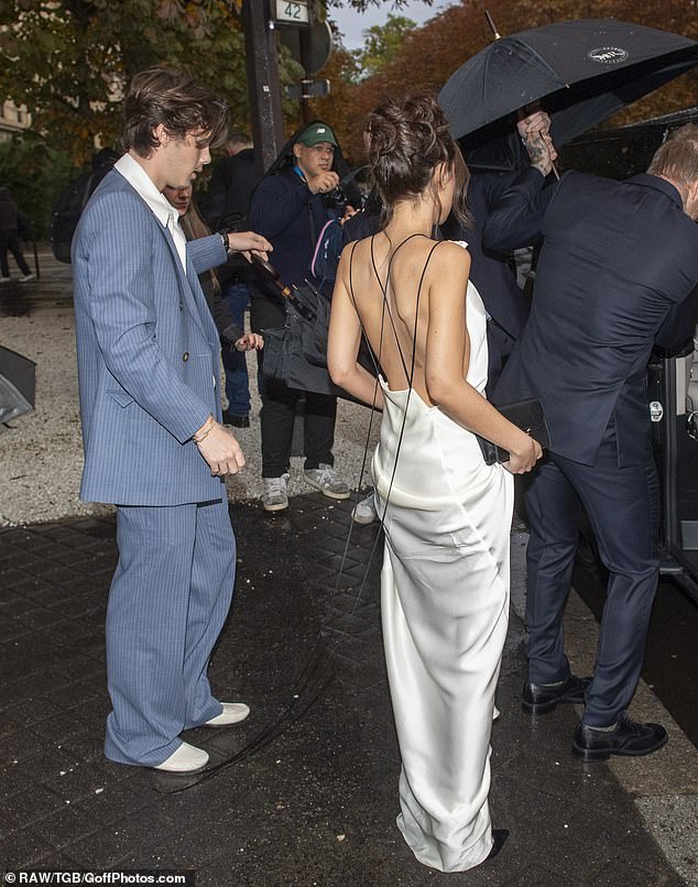 And it seems Victoria Beckham has been encouraging the songwriter, 29, to do so by apparently giving her dresses from her fashion brand to wear.