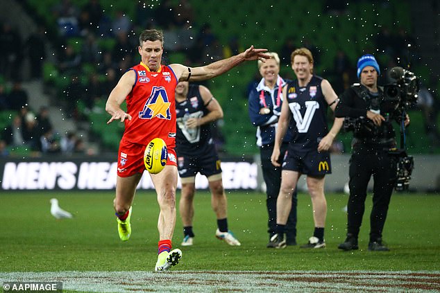 The Richmond legend (pictured left during an AFL all-star game) dropped another scandal when he posted the images on X.