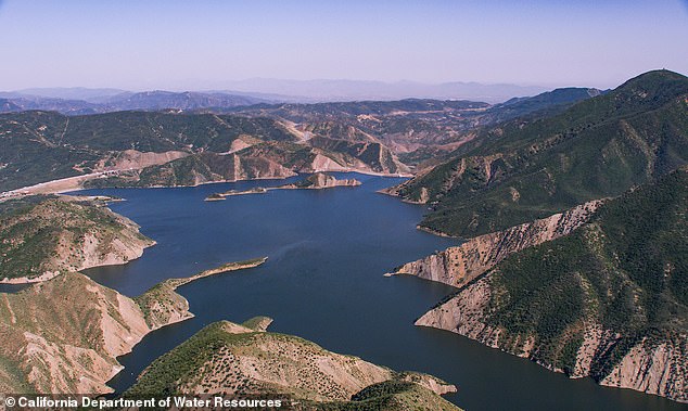 Pyramid Lake is part of a larger ancient lake that existed until the last ice age. Experience algae blooms every year in summer or fall.