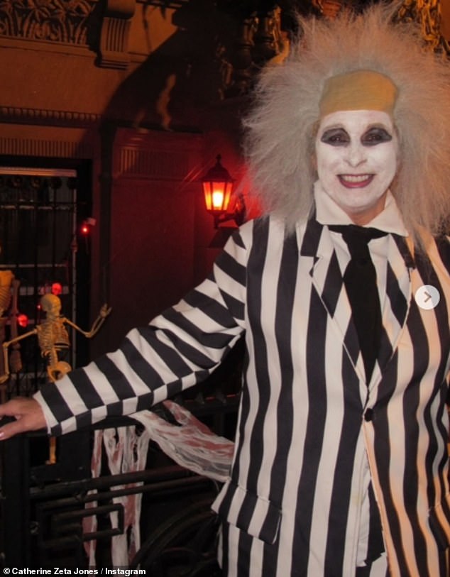 Her mother looked unrecognizable as she donned a Beetlejuice costume and a crazy wig.