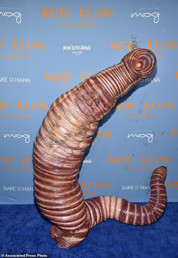 In 2022 Klum dressed as a worm