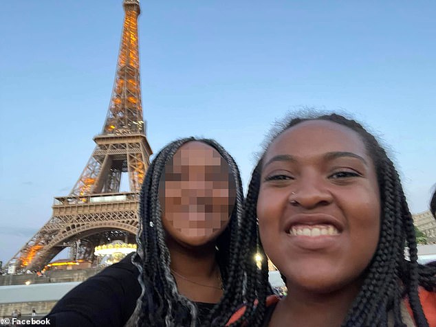 Kaci Sloan, 19, on her 2022 summer vacation in the French capital with her sister MacKenzie