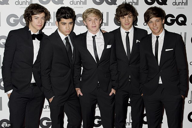 Payne (second from right) poses with members of his band One Direction, Harry Styles, Zayn Malik, Niall Horan and Louis Tomlinson in 2011.