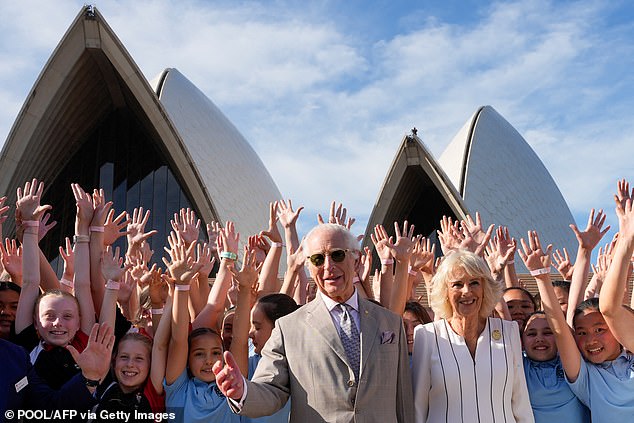 The sniper can be seen in the crowd at one of the Sydney Opera House sails.