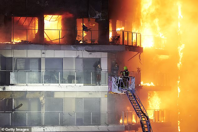 The last period of official mourning in Valencia was in February when a fire in the Campanar neighborhood killed 10 people