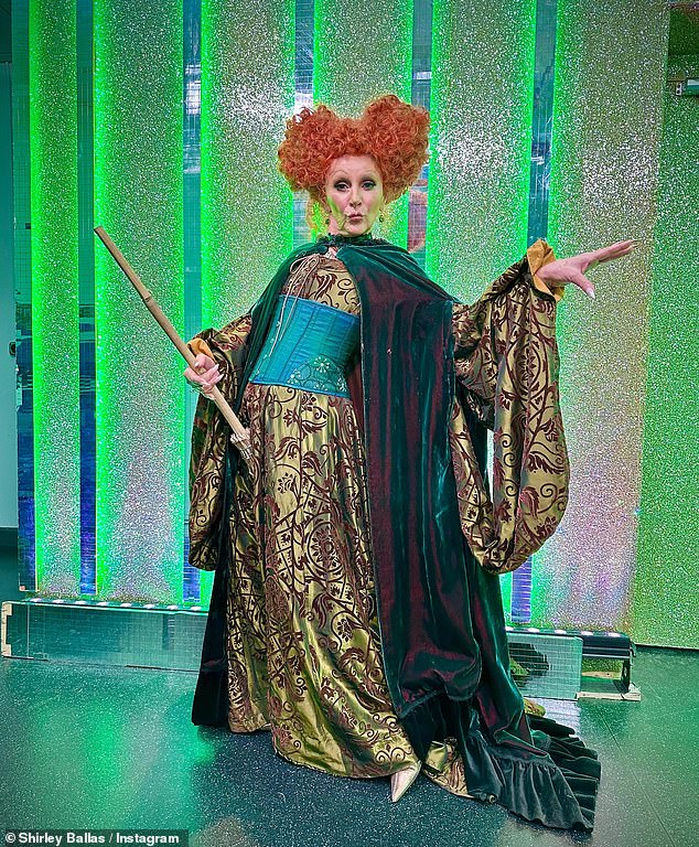 The head judge looked unrecognizable as she transformed into Hocus Pocus character Winifred Sanderson.