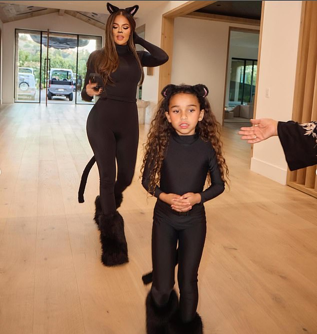 In one of the images there was something behind the pinup that only the very rich have. And of course, Khloe has one, as she is worth approximately $65 million; seen with Dream Kardashian