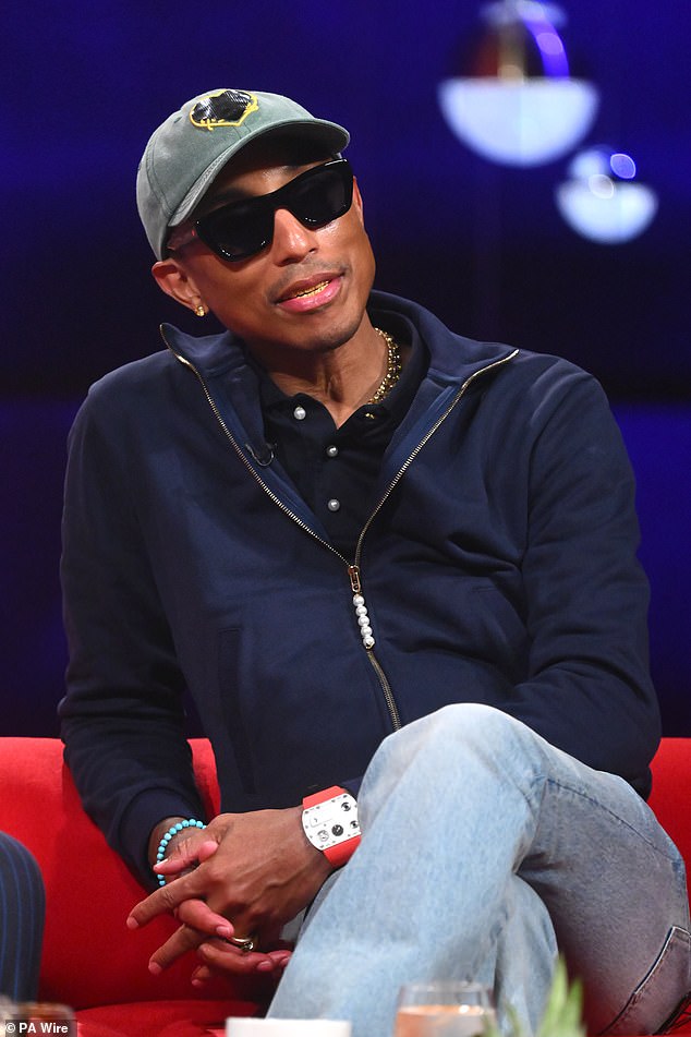 But many viewers weren't very impressed with Pharrell's decision to wear sunglasses throughout the show.