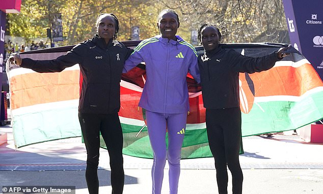 Kenya completed a big win in the women's race with Sheila Chepkirui (C) finishing ahead of Hellen Obiri (L) and Vivian Cheruiyot (R).