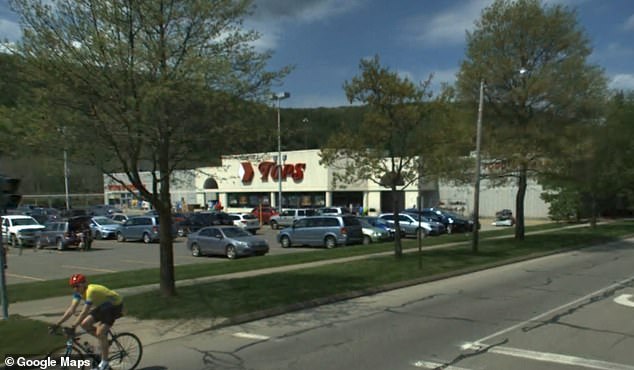 The incident occurred around 10 a.m. at this Tops Friendly, where Yott ran into the victim and allegedly punched him after confronting him about his Trump 2024 hat.