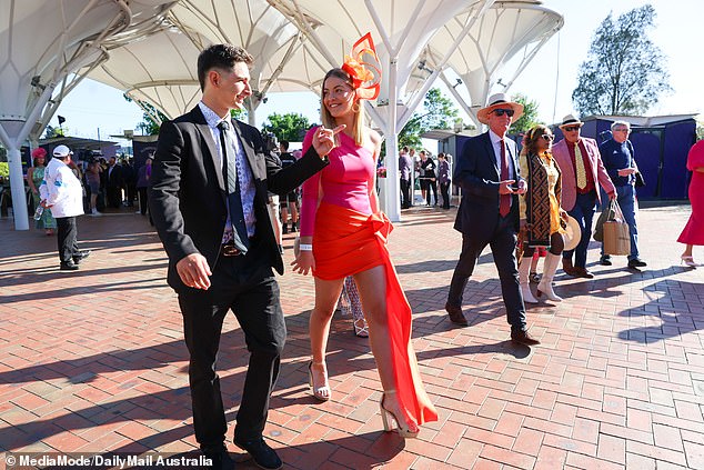 Large crowds have descended on Flemington Racecourse ahead of the 164th running of the Melbourne Cup at 3pm on Tuesday.