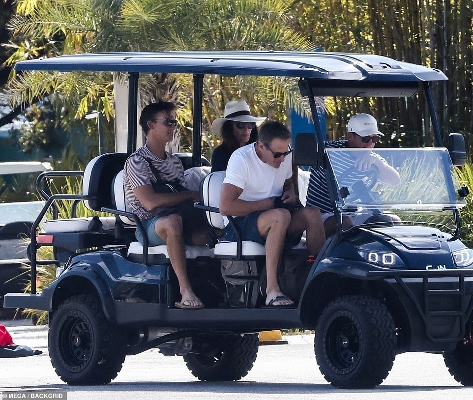 Cindy and Rande were later seen hopping on a golf cart as they arrived in style.