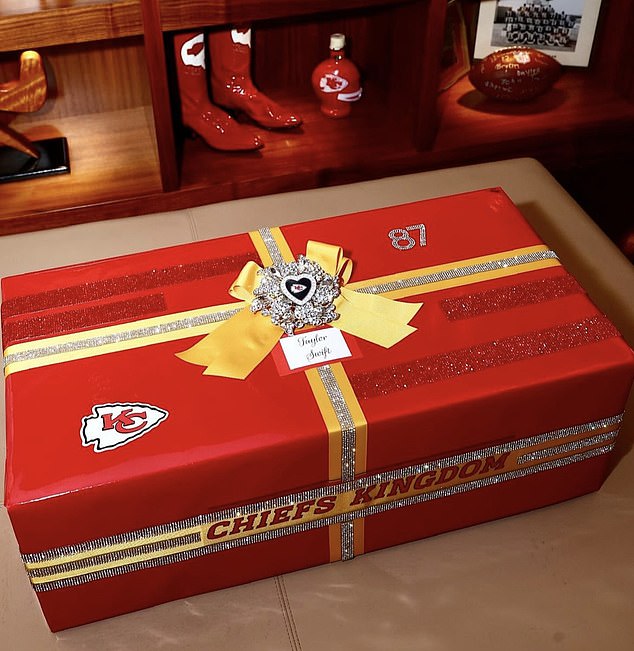 It was unclear what the gift was, but it referenced her boyfriend, Chiefs star Travis Kelce.