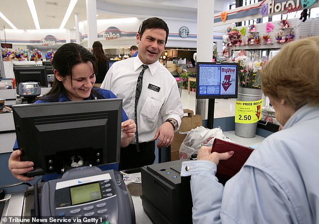 Hy-Vee says it is eliminating its self-checkout systems to improve customer experience in stores