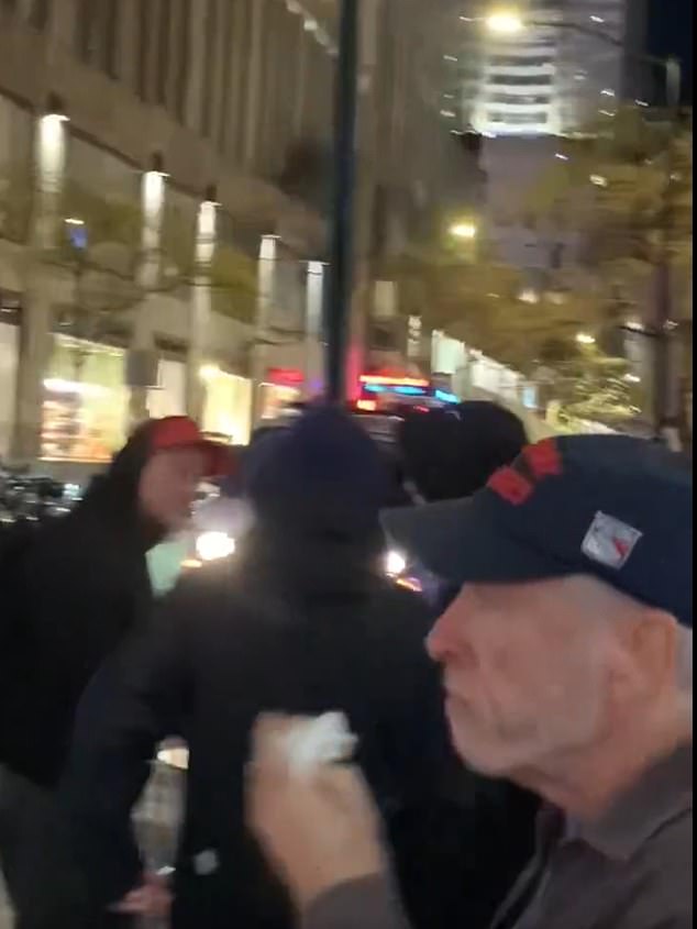 One Twitter /X user, @mulaneyiac, revealed that while his sister was recording video of the crowd, The Daily Show host Jon Stewart walked by.