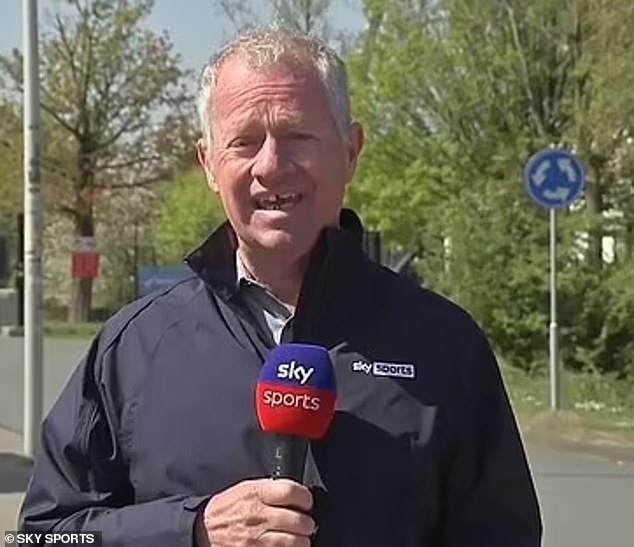 Sky Sports reporter Gary Cotterill wanted Amorim to give an answer to fans in England.