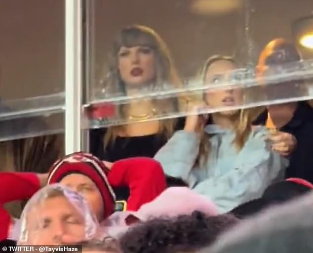 Taylor Swift quickly put her arm around Brittany Mahomes after her husband Patrick got hurt.