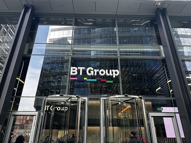 Update: BT has cut its annual sales outlook and revealed a further 2,000 jobs have been cut under its current cost-cutting plan.