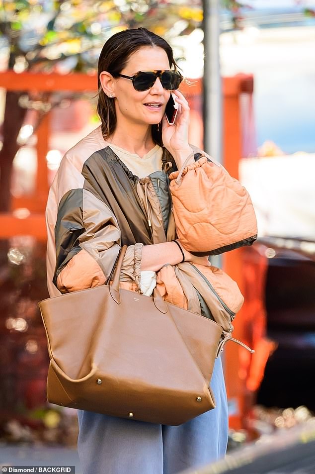 The 45-year-old actress sported a unique look as she modeled a neutral-colored windbreaker jacket.