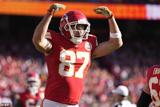 Kelce broke Chiefs history with the 76th touchdown of his NFL career late in the first half.