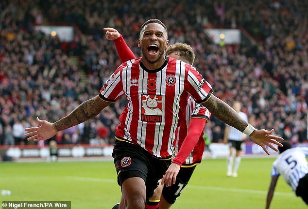 On the pitch, Tyrese Campbell finally opened the scoring with the only shot on goal of the game.