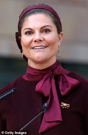 Like Crown Princess Victoria