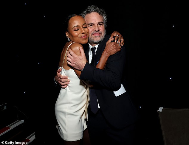 The two A-listers shared a sweet hug.