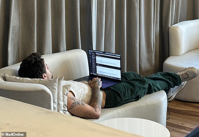 Liam looks at his laptop in the lobby of the Casa Sur Hotel in Buenos Aires on Wednesday at 4:26 p.m. The alarm was raised at 5:04 p.m. after his fall.