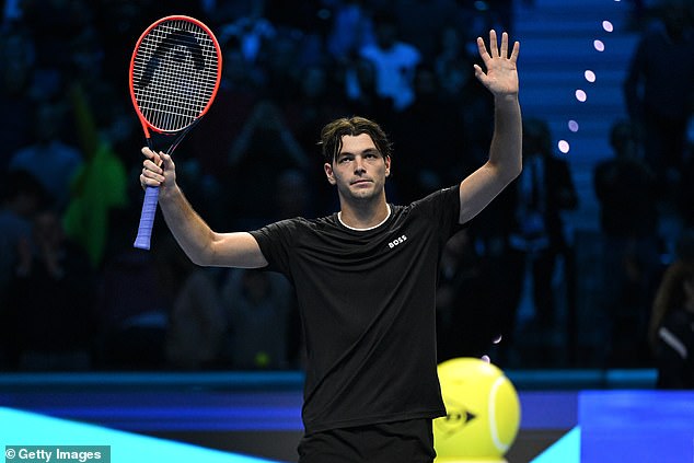 Fritz, who reached the semi-finals in 2022, beat the world number 4 convincingly in straight sets.