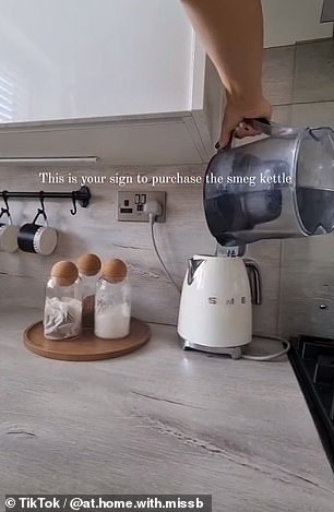 Home decor account @at.home.with.missb showed off its £134 cream Smeg teapot