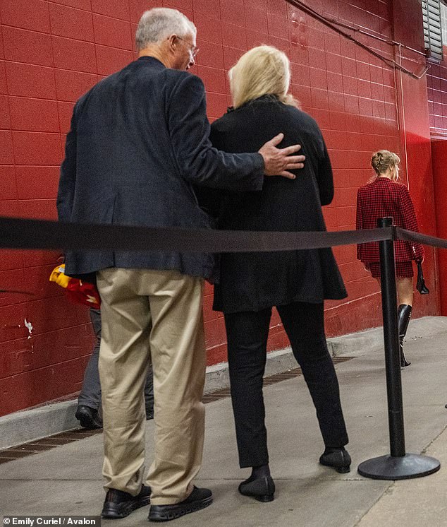 Reports that Taylor's mother, Andrea Swift, and father, Scott Swift, had ended their relationship after 25 years of marriage first surfaced in 2012. They are seen at the Chiefs game on Sunday.