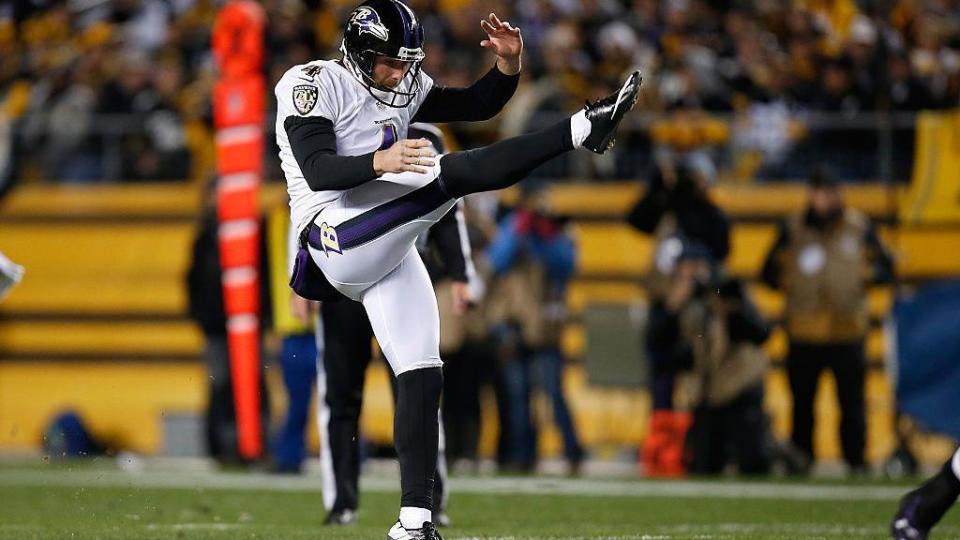 Sam Koch kicks the ball against the Pittsburgh Steelers in 2014