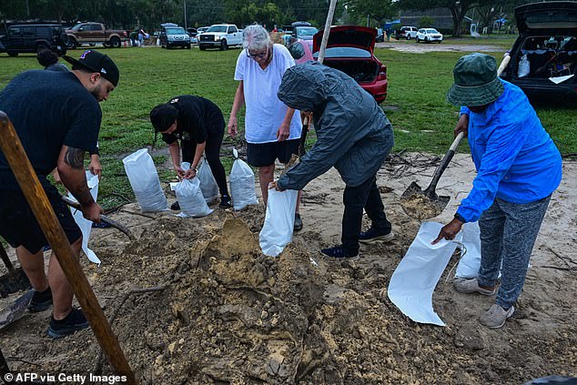 The lack of response left residents left to fend for themselves without any federal help.