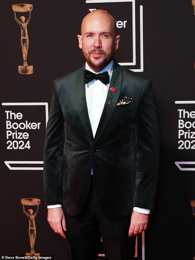 Comedian Tom Allen wore an elegant velvet suit