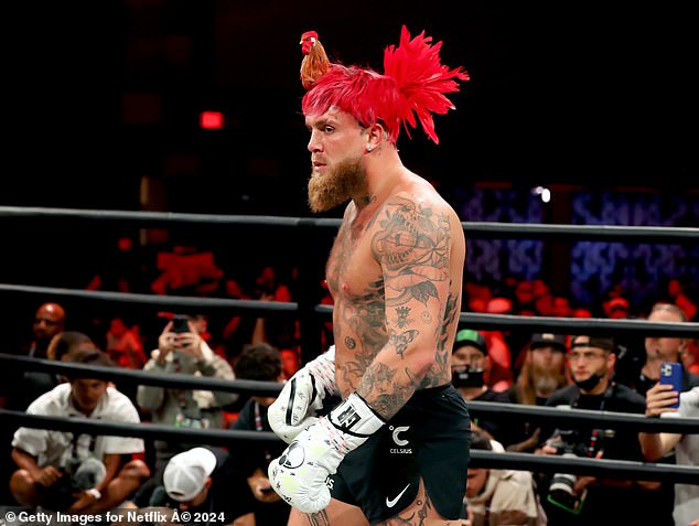 Jake Paul showed off a strange new haircut that resembles a chicken during his open workout