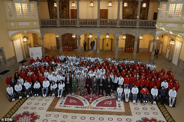 King Felipe and Queen Letizia took the stage and gave a speech to the crowd, before posing for a large group photo.