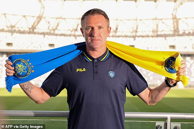 Keane has been the subject of abusive comments this week after handing his caps to Republic of Ireland stars after managing Israeli side Maccabi Tel Aviv last season.