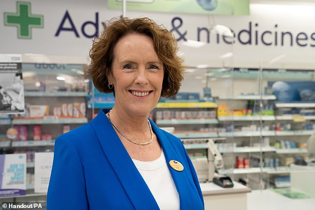 “The private vaccination service is a great option for those who are not eligible on the NHS but still want to protect themselves,” said Claire Nevinson, Boots pharmaceutical superintendent.