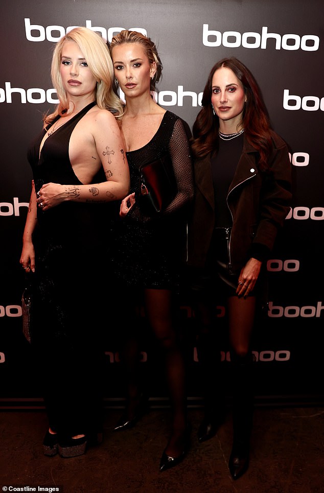 The trio looked incredible as they posed together at the event.