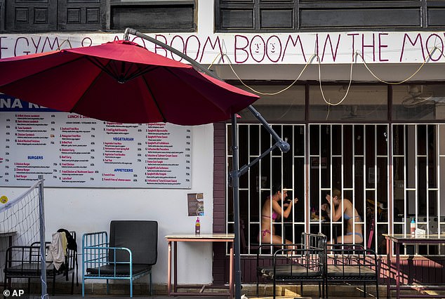 Hostel manager Duong Duc Toan, who served the girls the Laotian vodka, claimed that it was not his Tiger Vodka that made the girls sick.