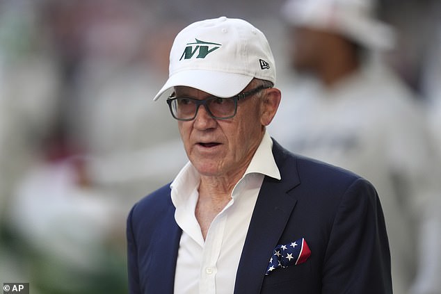 Jets owner Woods Johnson reportedly suggested benching the quarterback this season