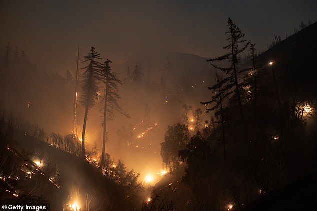 “In 2000, approximately 1.6 million people died annually due to extreme temperatures, both cold and heat,” says Dr. Andrea Pozzer, group leader. “By the end of this century, in the most likely scenario, this figure will rise to 10.8 million, roughly a sevenfold increase.” In the photo: wildfires in California on September 7