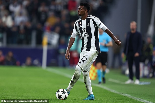 Juventus left-back Juan Cabal is out with a serious knee injury and they need a substitute