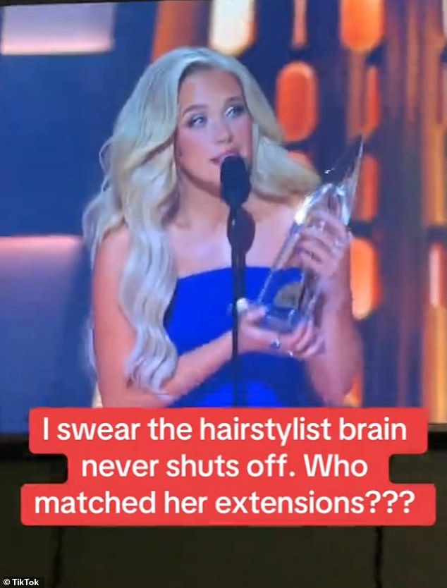 A stylist named Melissa recorded Megan accepting her award and wrote about the clip: 