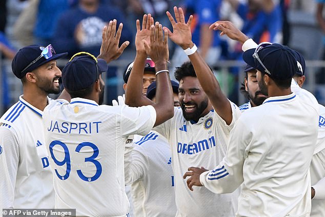 The Indian bowlers broke through the Australian batting line-up and the hosts finished the day 67-7.