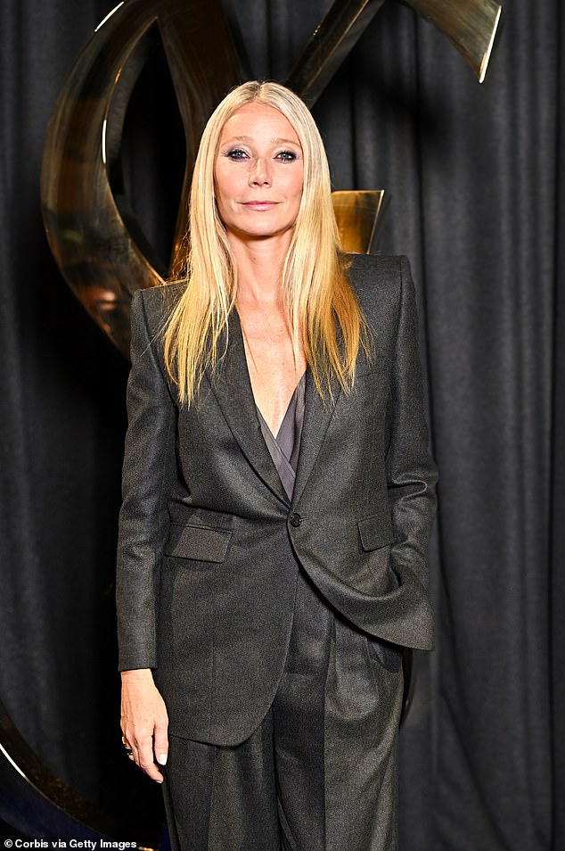 1732304965 697 Gwyneth Paltrow 52 gives back story to THAT kissing scene