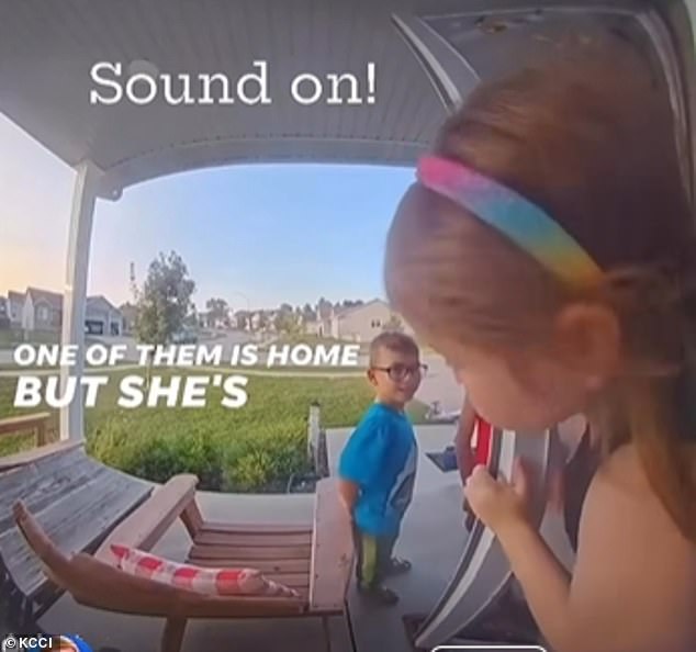 The young woman told her friends intimate details about her mother's efforts in the bathroom, and their comical interaction was caught on the doorbell camera.