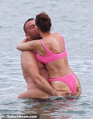 They seemed more in love than ever when Dan picked up Chanelle at sea and they shared a passionate kiss.